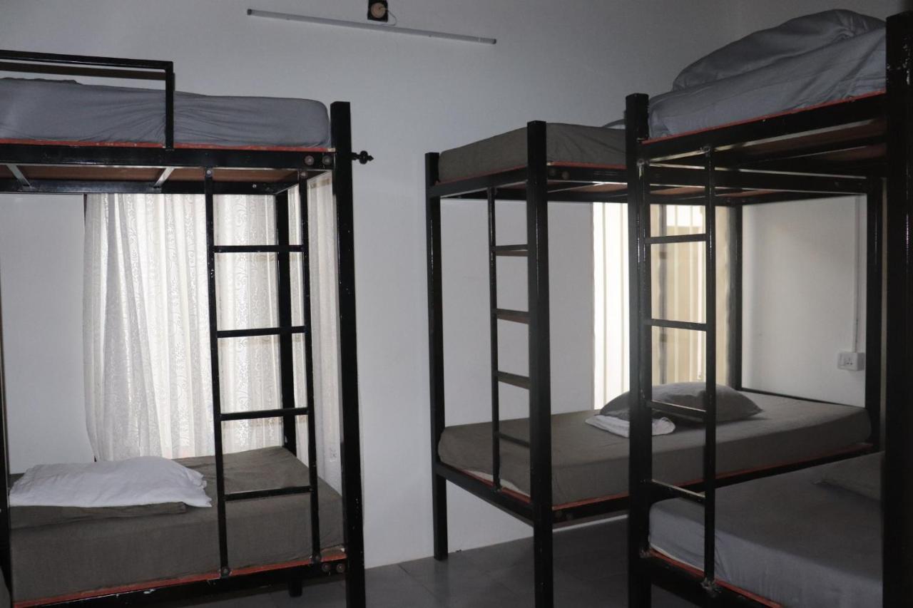 Piggy Hostel Varkala Buitenkant foto